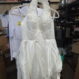 Elegant White Backless Dress